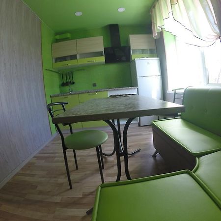 Appartement Apartmens On Khabarovskaya à Kryvy Rih Extérieur photo